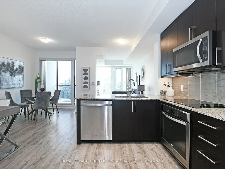 9608 Yonge St #1011 — Photo 6
