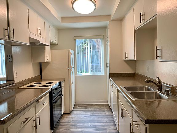 5th image of 1402 Pennsylvania Ave APT 8