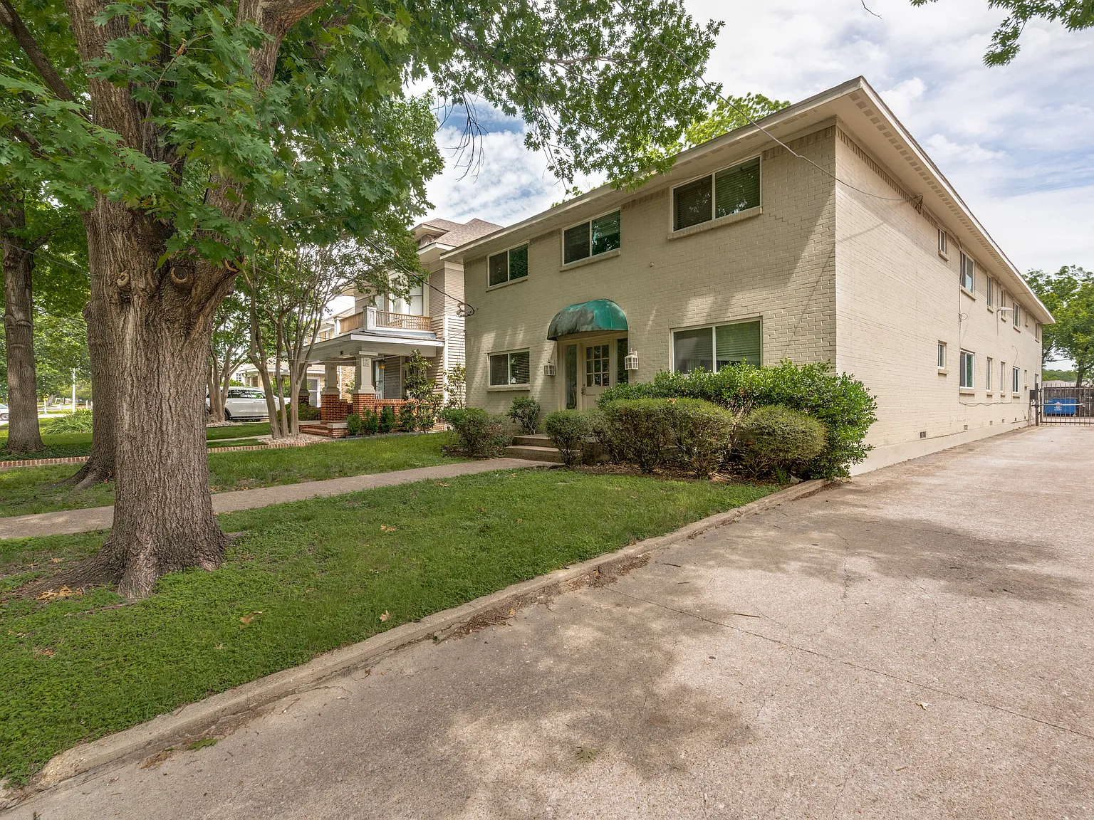 1 bed, 850 sqft, $995 — Photo 2