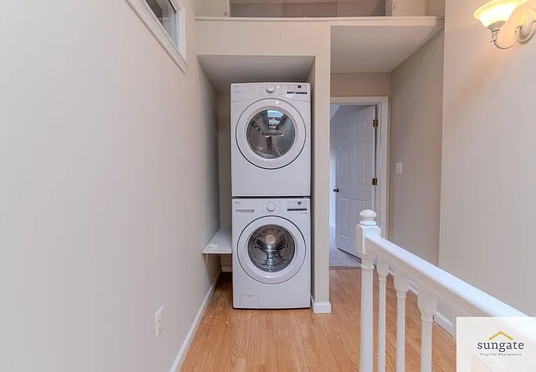 1632 Light St — Photo 17