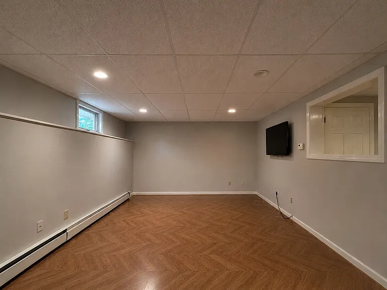 61 Carlton Ln #1 — Photo 28