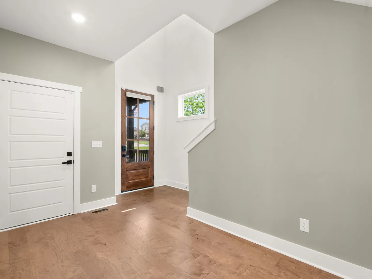 3 bed, 2.5 bath, 2157 sqft, $3,250 — Photo 3