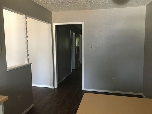 3rd image of 144 Jester Cir