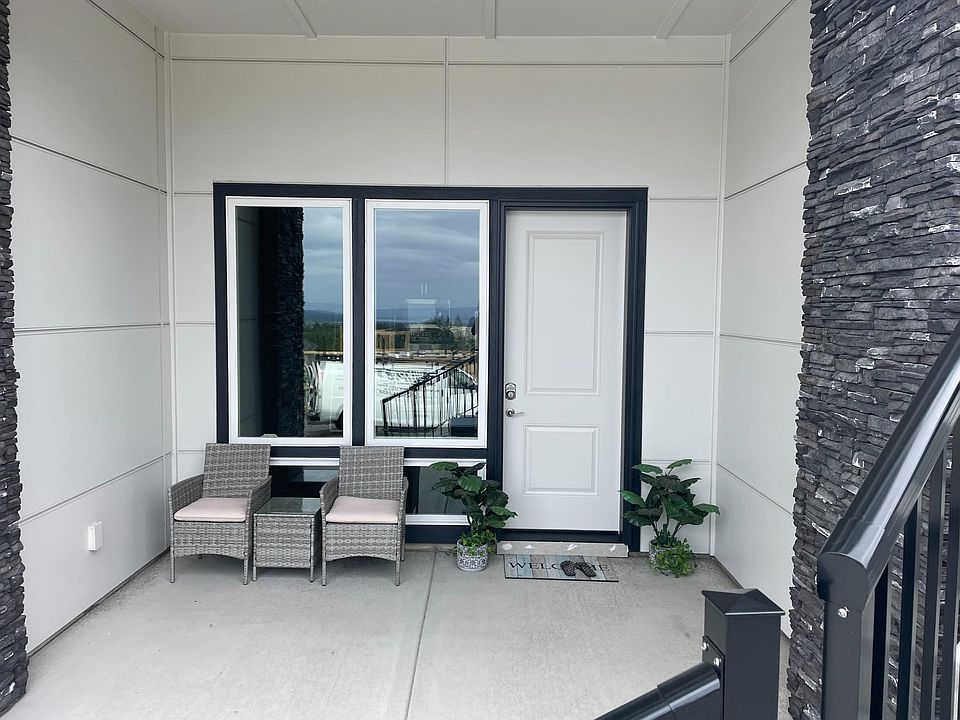 Main Entrance and Patio