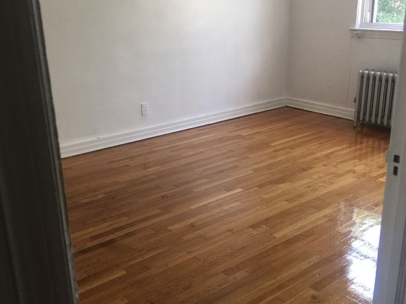 3rd image of 2030 26th St