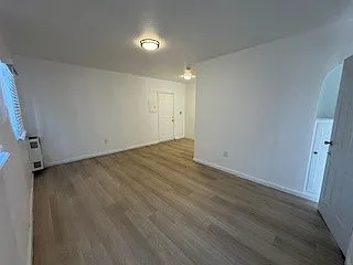 Building Photo - 238 3/4 E 51st St