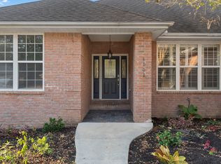 800 Shadow Ridge Dr, Pensacola, FL 32514