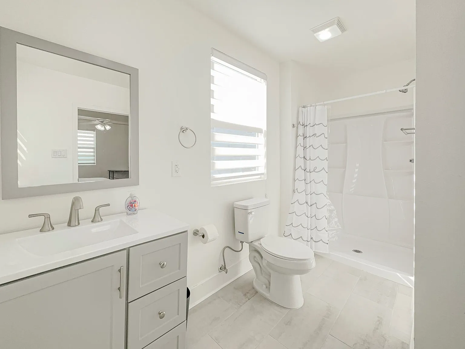 4 bed, 6.0 bath, 2806 sqft, $845 — Photo 4