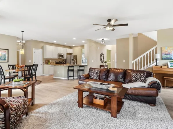 5817 Edgebrook Dr, Galena, OH 43021