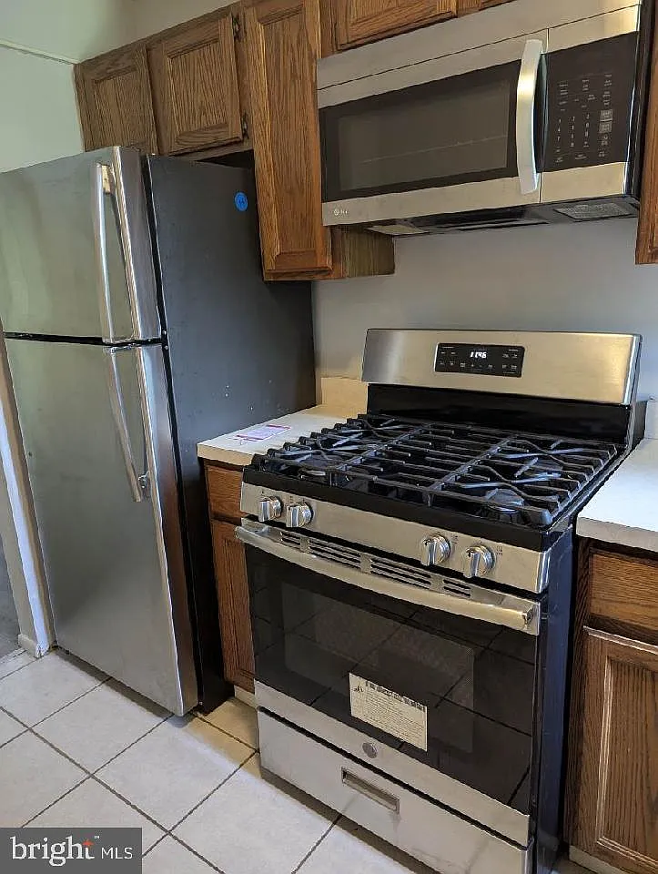 1 bed, 1.0 bath, 759 sqft, $1,650 — Photo 3