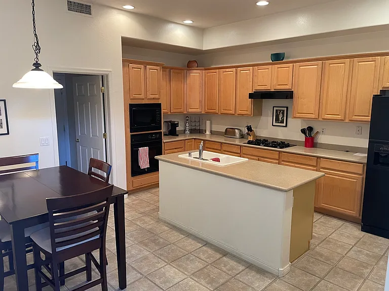 15240 N Clubgate Dr #122 — Photo 4