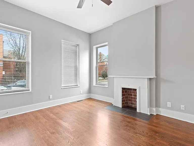 761 Oak St — Photo 14