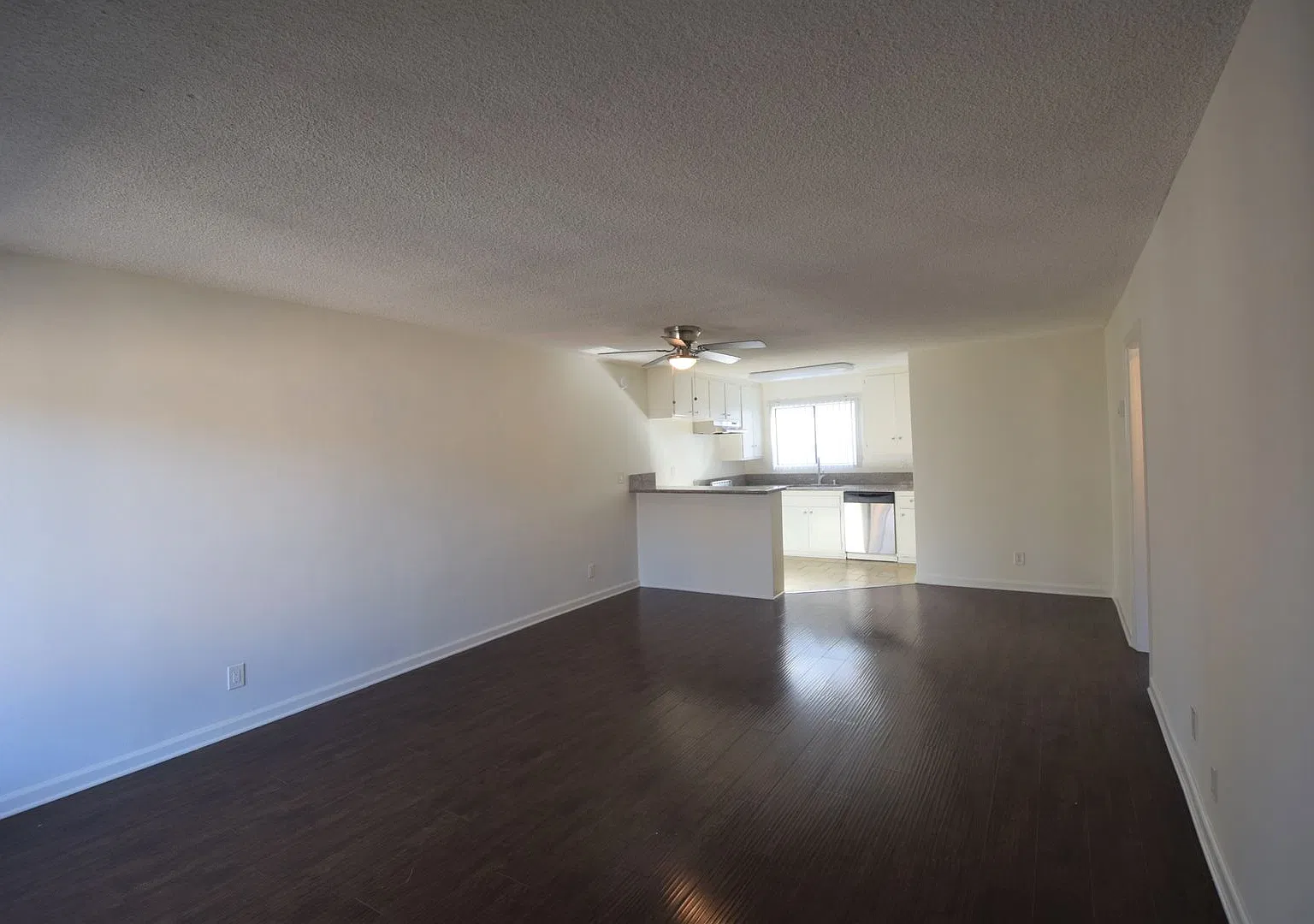 5321-25 — Photo 3