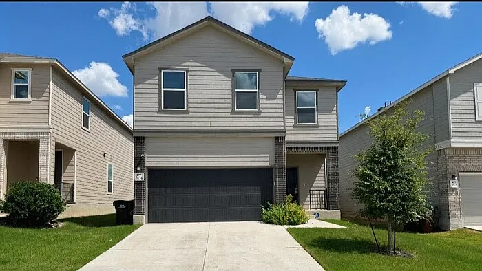 3 bed, 3.0 bath, 2100 sqft, $1,995 — Photo 1