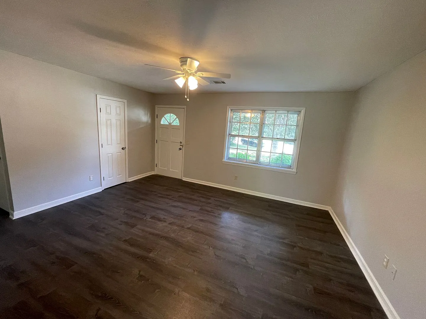 Carrollton Ranch Style Home — Photo 2
