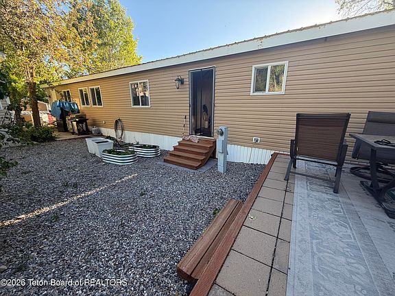 2nd image of 433 Saddleman Dr