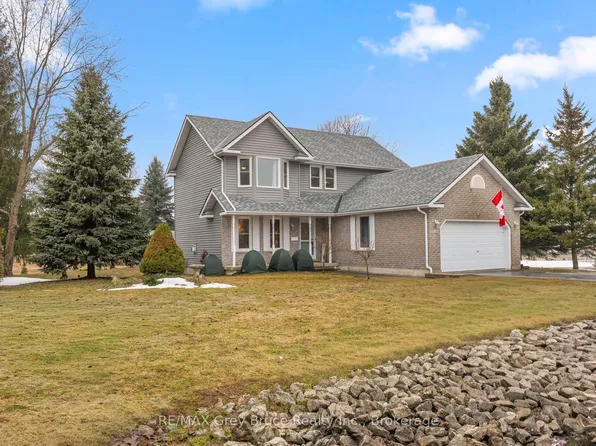 112 Mary Ave, Georgian Bluffs, ON N4K 5N5