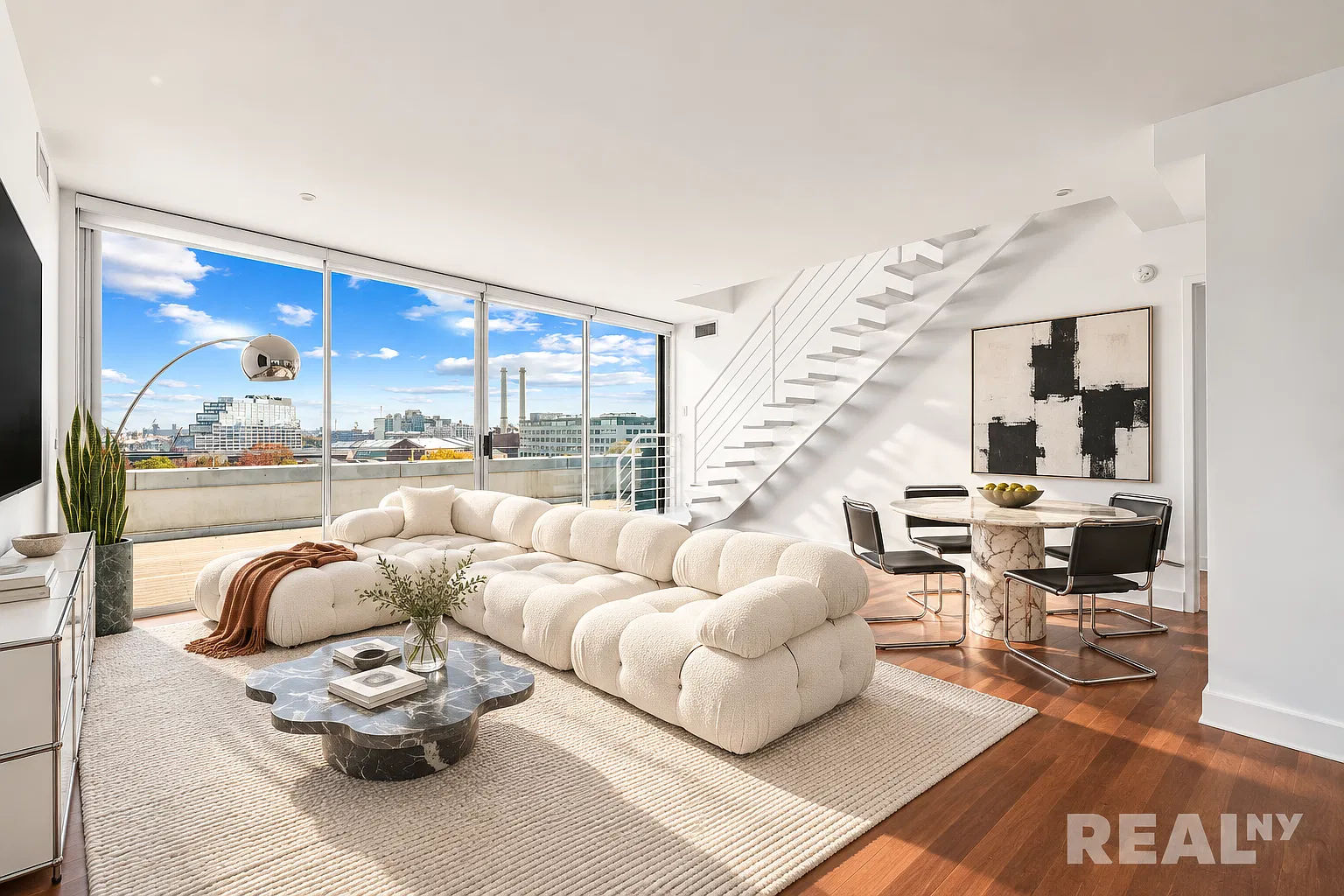 99 Gold Street — Photo 2