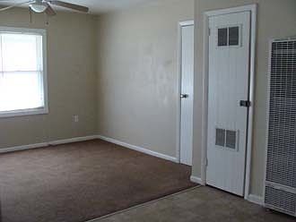 4th image of 1591 Zener St APT B6