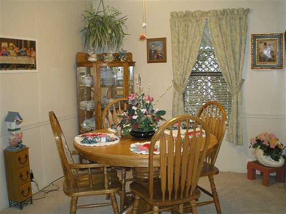 2nd image of 104 Kristin Dr