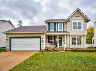 557 Westminster Cir, Akron, OH 44319