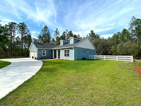 3rd image of 3007 W Rosehill Pl
