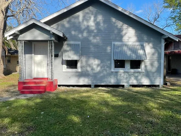 5135 Irving St, Beaumont, TX 77705
