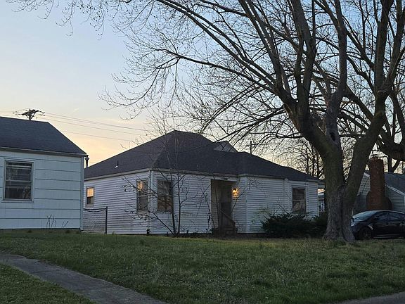 3rd image of 1147 Enfield Dr