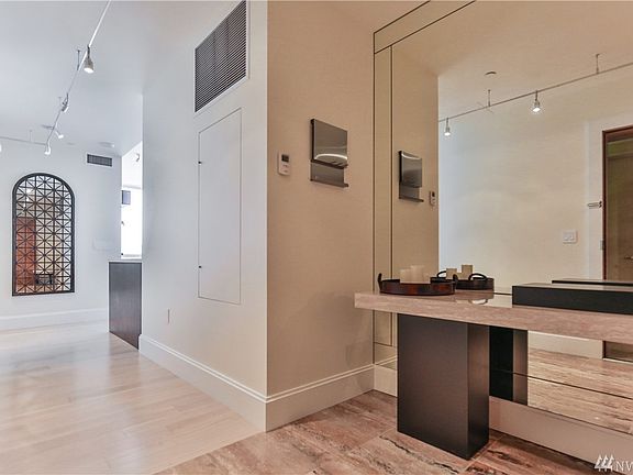 2nd image of 1521 2nd Ave APT 2903