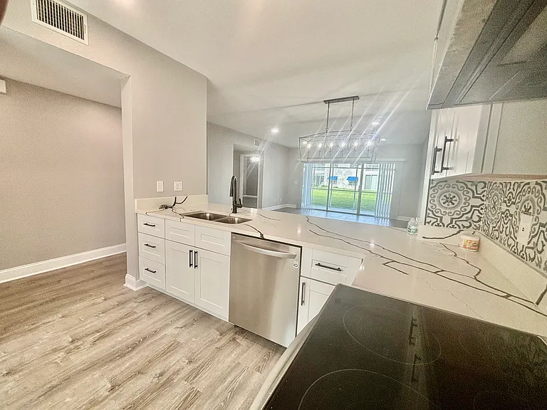 11510 Shipwatch Dr #1372 — Photo 6