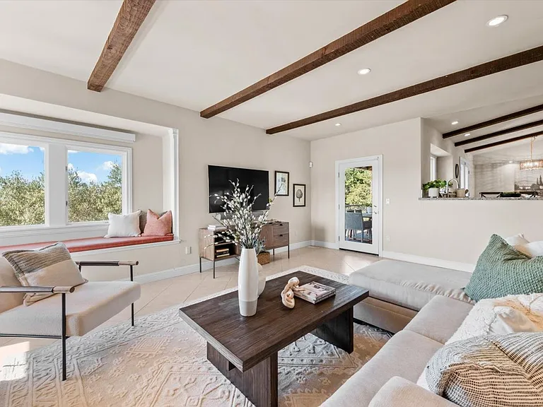 14 Maui Way — Photo 39