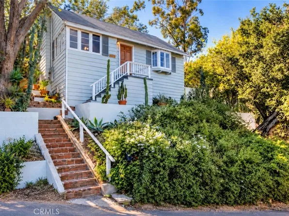 4559 Ensenada Dr, Woodland Hills, CA 91364