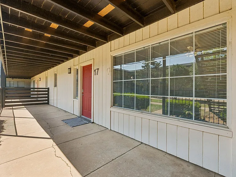 Terraces at Nichols Hills Renovated Two-Bedrooms — Photo 32