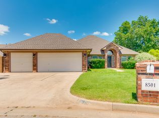 8501 Willow Creek Blvd, Oklahoma City, OK 73162