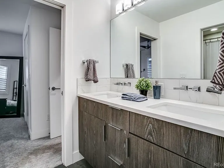 1802 Julian St — Photo 3