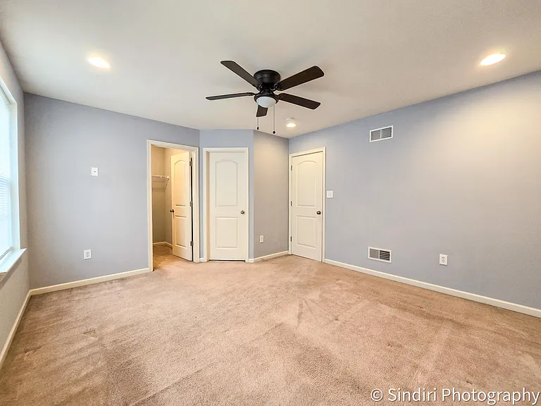 6419 Creekbend Dr — Photo 25
