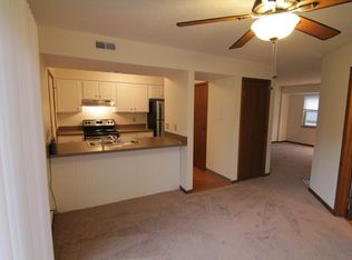 1813 Worthington Run Dr, Columbus, OH 43235