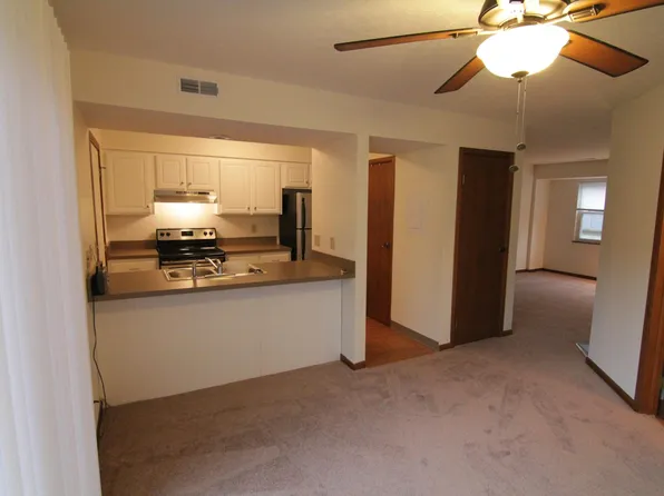 1813 Worthington Run Dr, Columbus, OH 43235