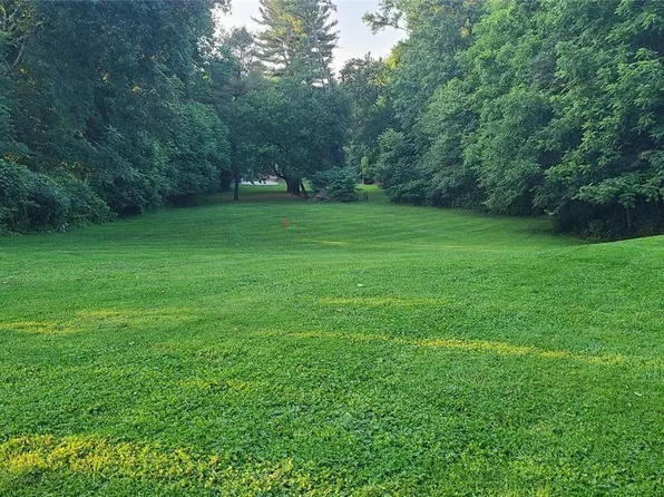 N College St, Newcomerstown, OH 43832