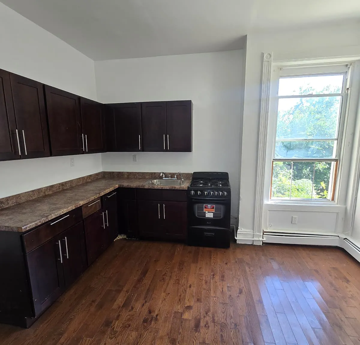 2 bed, $1,950 — Photo 2