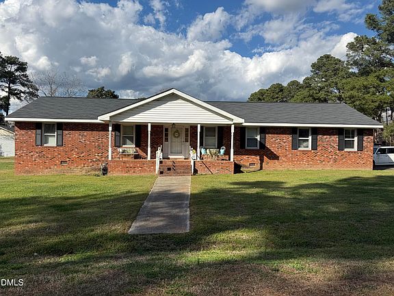 2nd image of 141 Forest Ln
