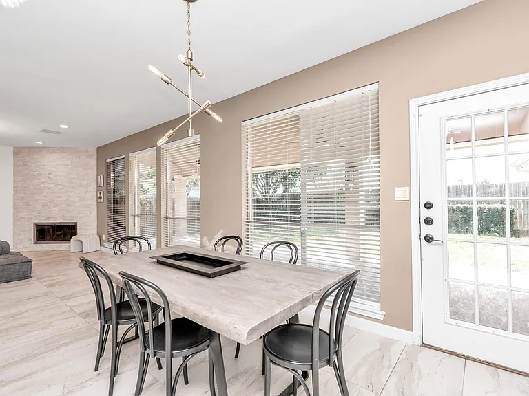 3210 Shadowwalk Dr — Photo 10