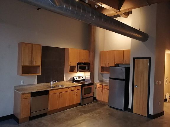 3rd image of 1114 Lucas Ave Unit 701