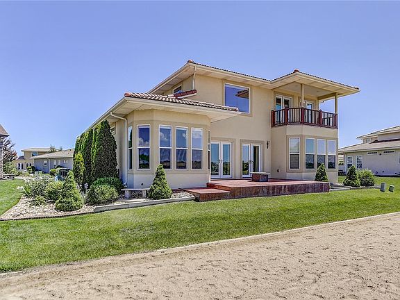 2nd image of 418 Crystal Beach Dr