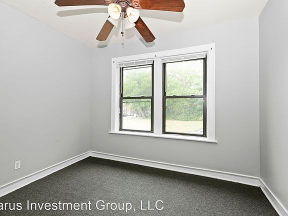 4th image of 6923 S Dante Ave Unit 1