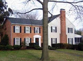 140 Northgate Dr, Camp Hill, PA 17011