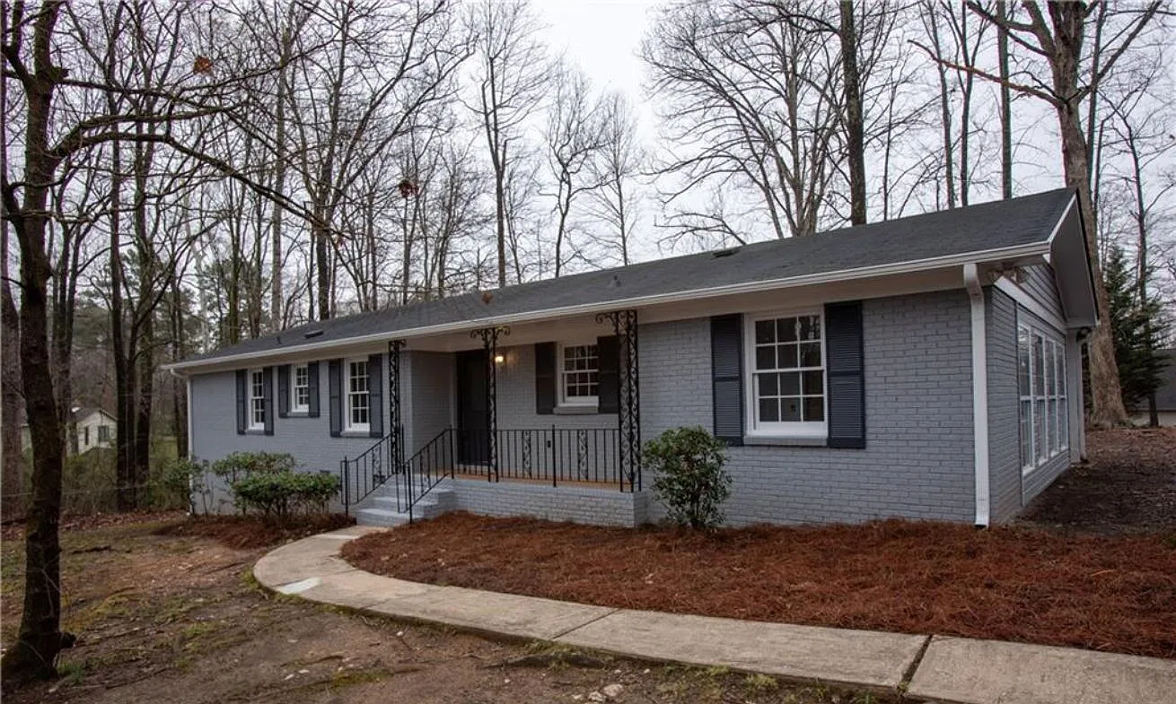 5 bed, 1600 sqft, $685 — Photo 3