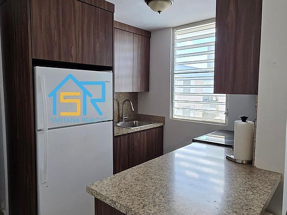 5th image of 200 Cond Paseo Horizonte Avenida Pennsylvania #1