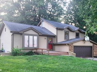 1164 Columbine Cir, Norwalk, IA 50211