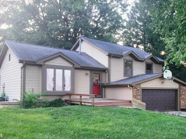 1164 Columbine Cir, Norwalk, IA 50211